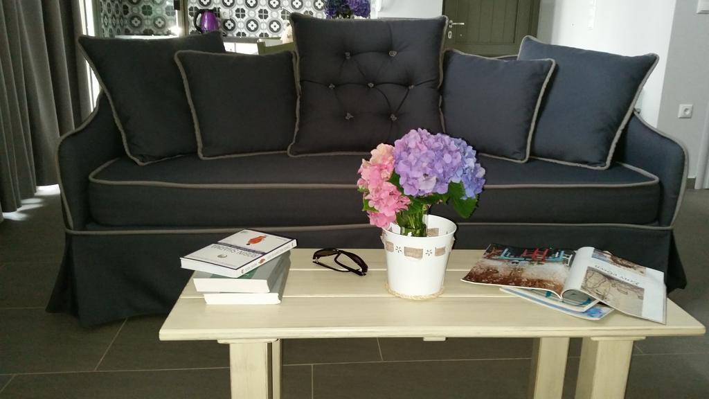 Thea Houses Milina Bagian luar foto