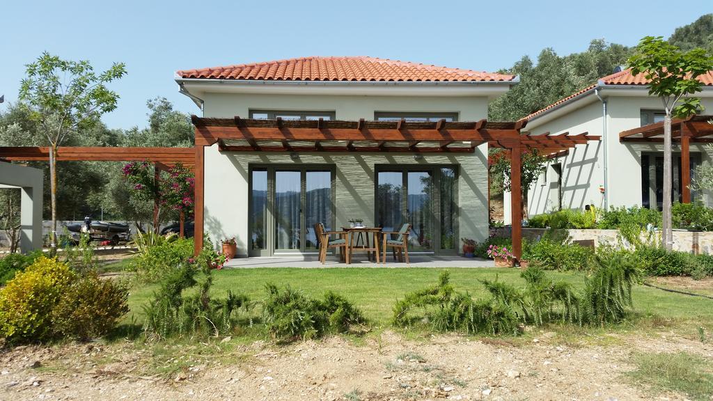 Thea Houses Milina Bagian luar foto